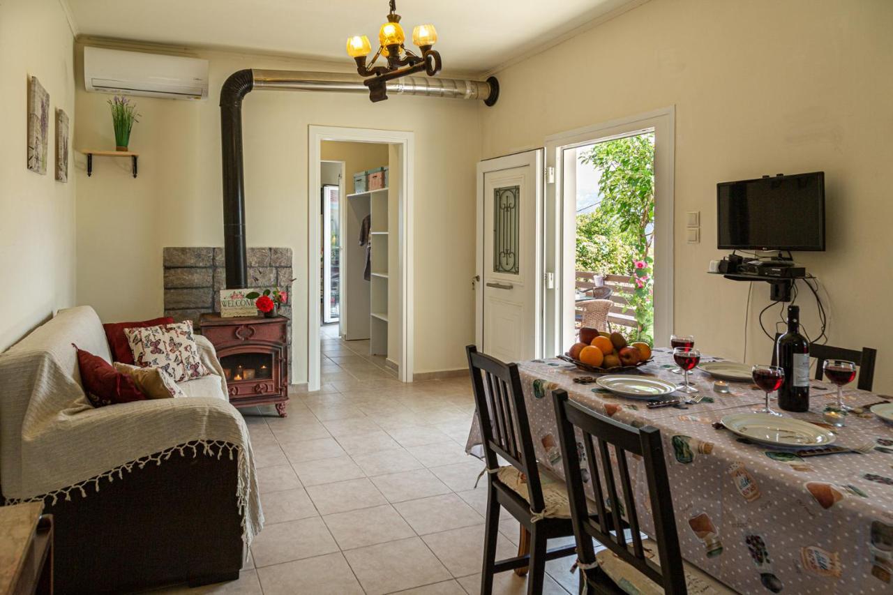 Adonino Residence-The House Of Pomegranates Lakíthra Екстериор снимка